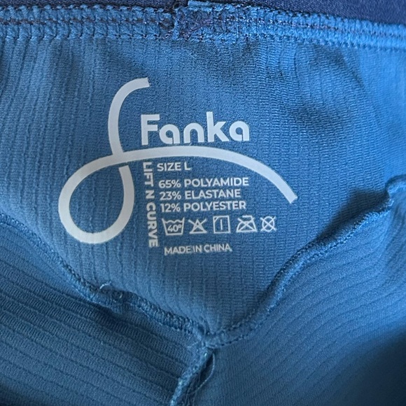 Fanka lift n curve Scrunch leggings blue Striped active wear athletic Sz M - Picture 13 of 14